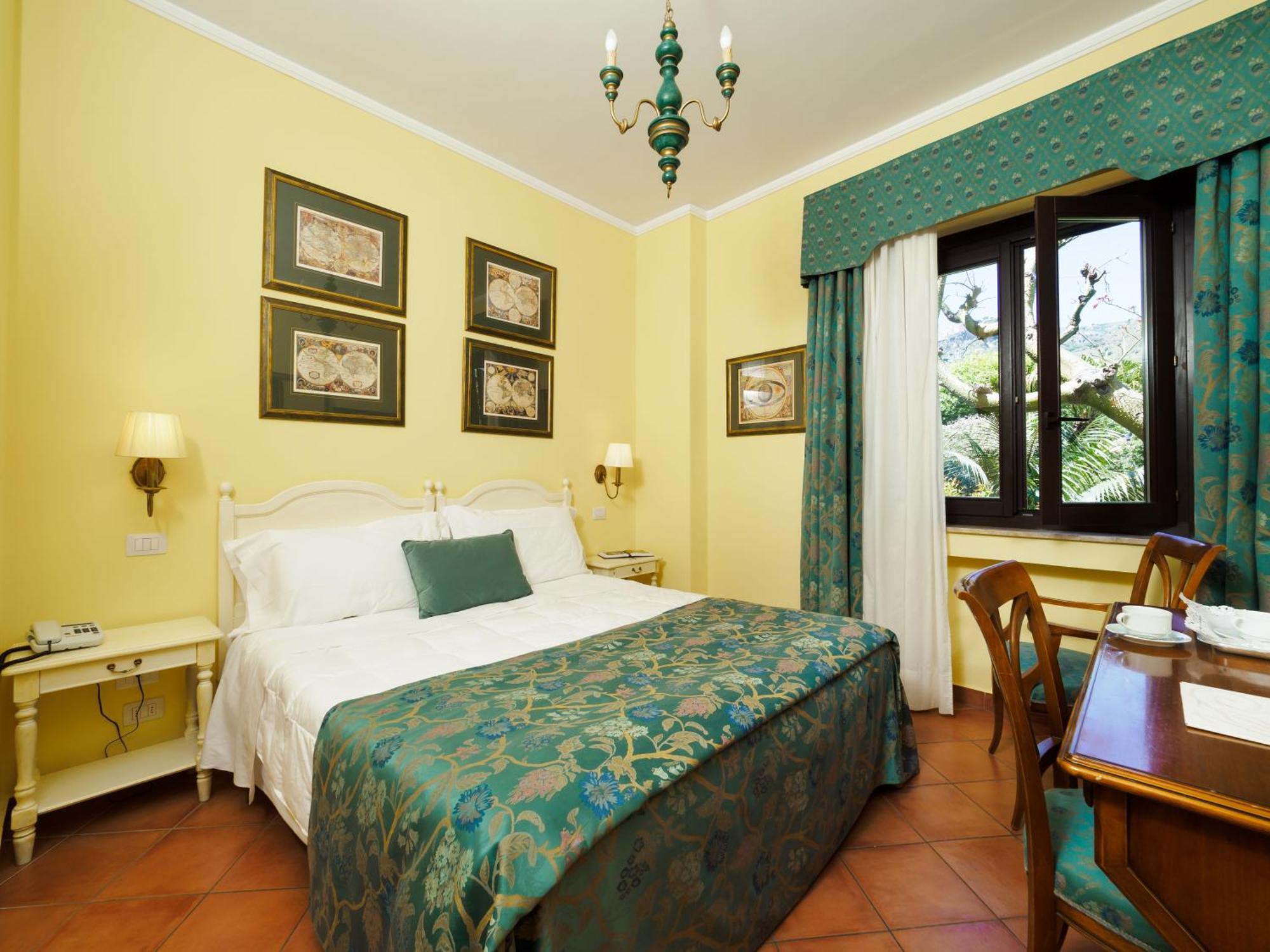 Standard Single Room,1209709888:JPEG